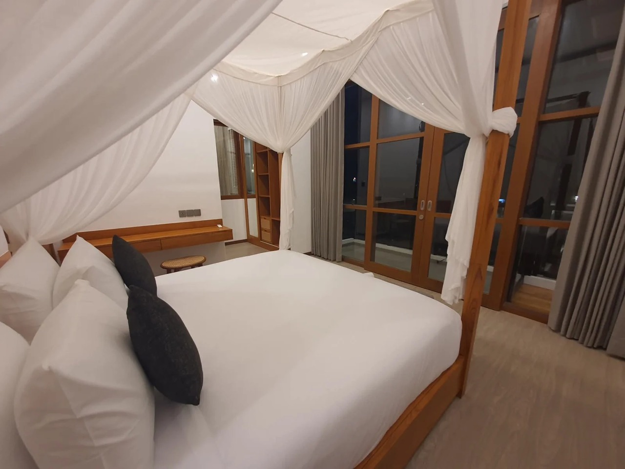 BRAND NEW 4 BEDROOM VILLA IN BERAWA