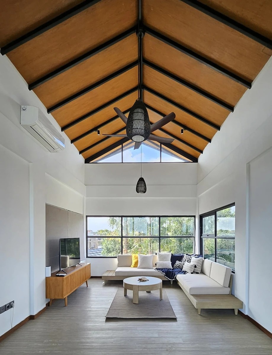 BRAND NEW 4 BEDROOM VILLA IN BERAWA