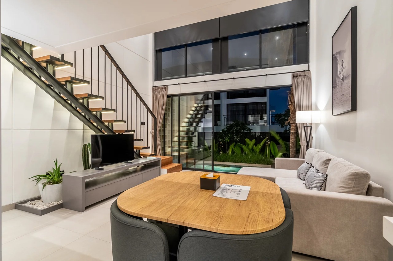 The R Apartment Plunge Pool, Pererenan