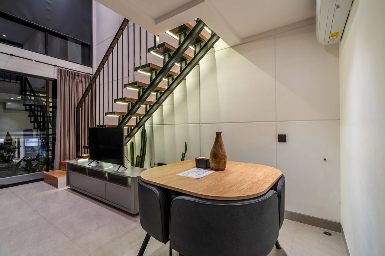 The R Apartment Plunge Pool, Pererenan