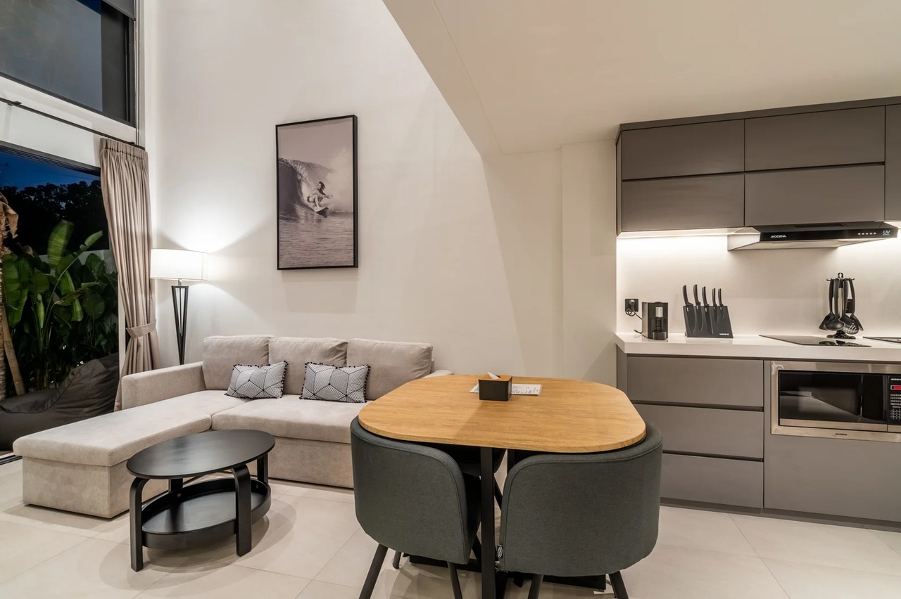 The R Apartment Plunge Pool, Pererenan