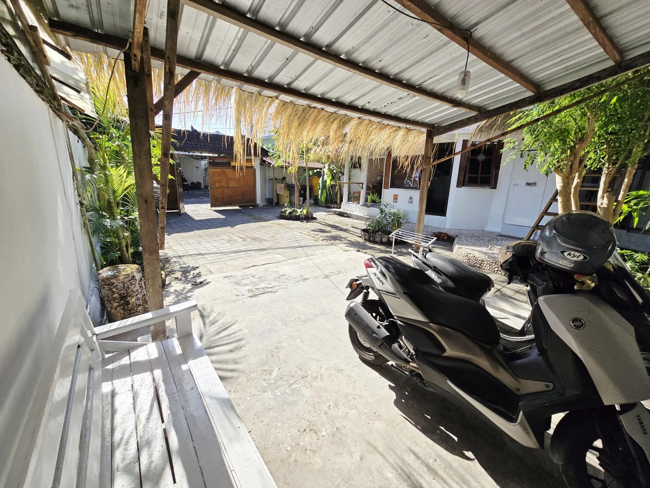 Spacious 30m² Concrete Loft in Central Canggu