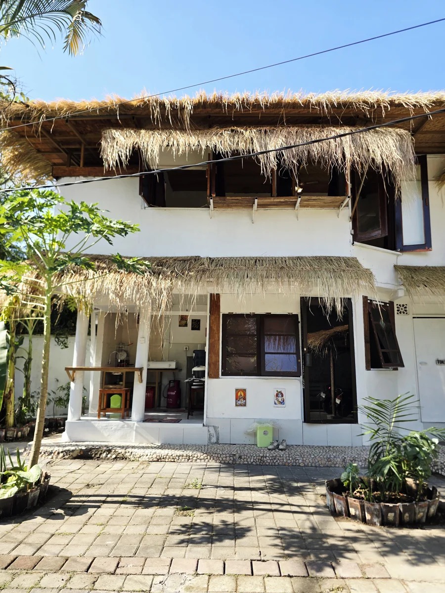 Spacious 30m² Concrete Loft in Central Canggu