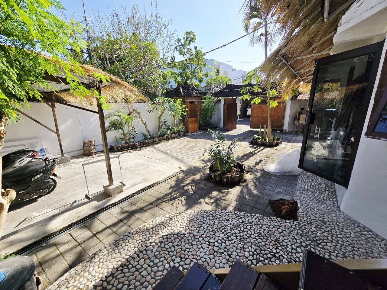 Spacious 30m² Concrete Loft in Central Canggu