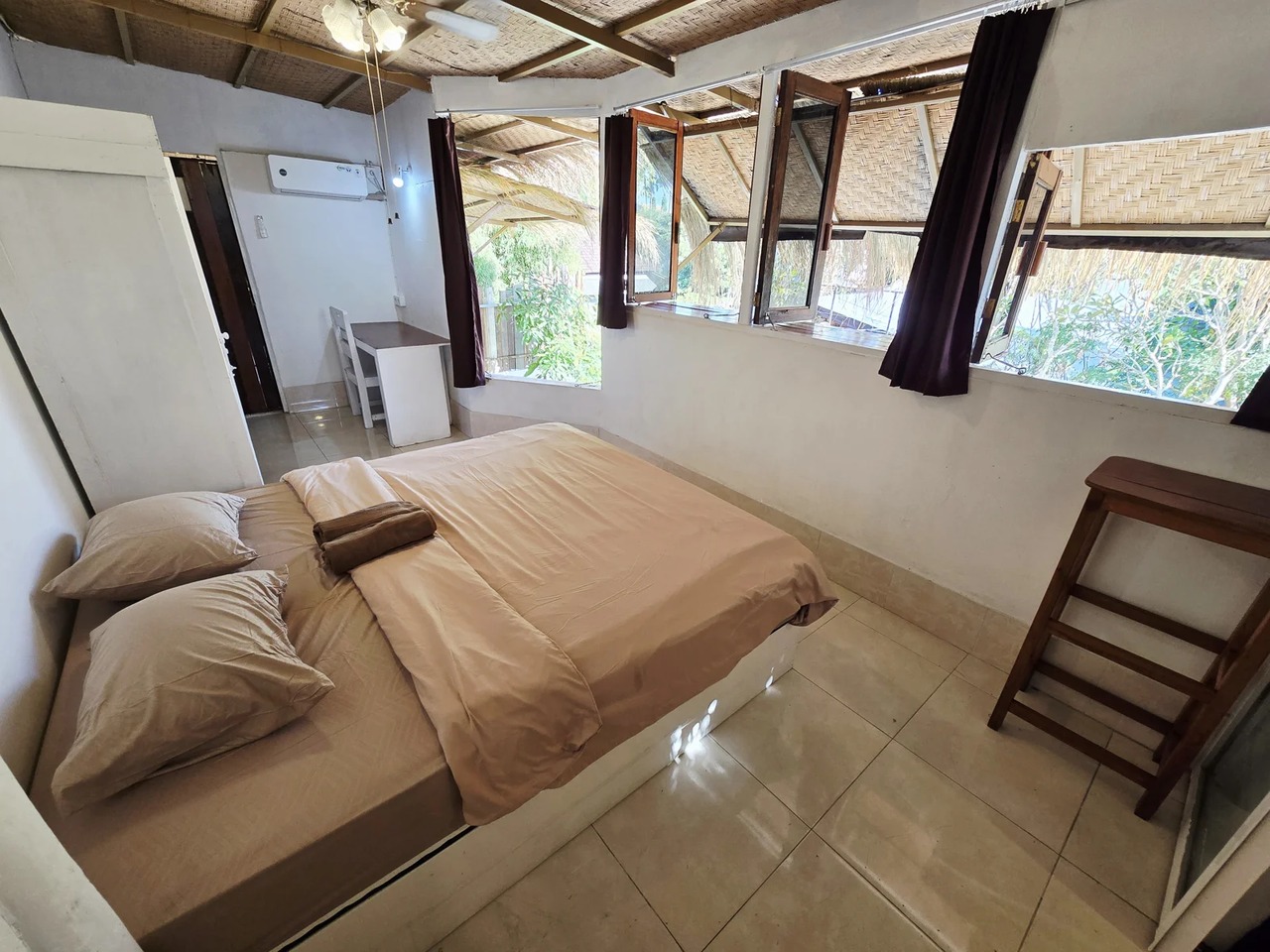 Spacious 30m² Concrete Loft in Central Canggu