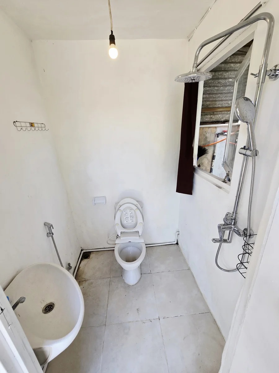 Spacious 30m² Concrete Loft in Central Canggu