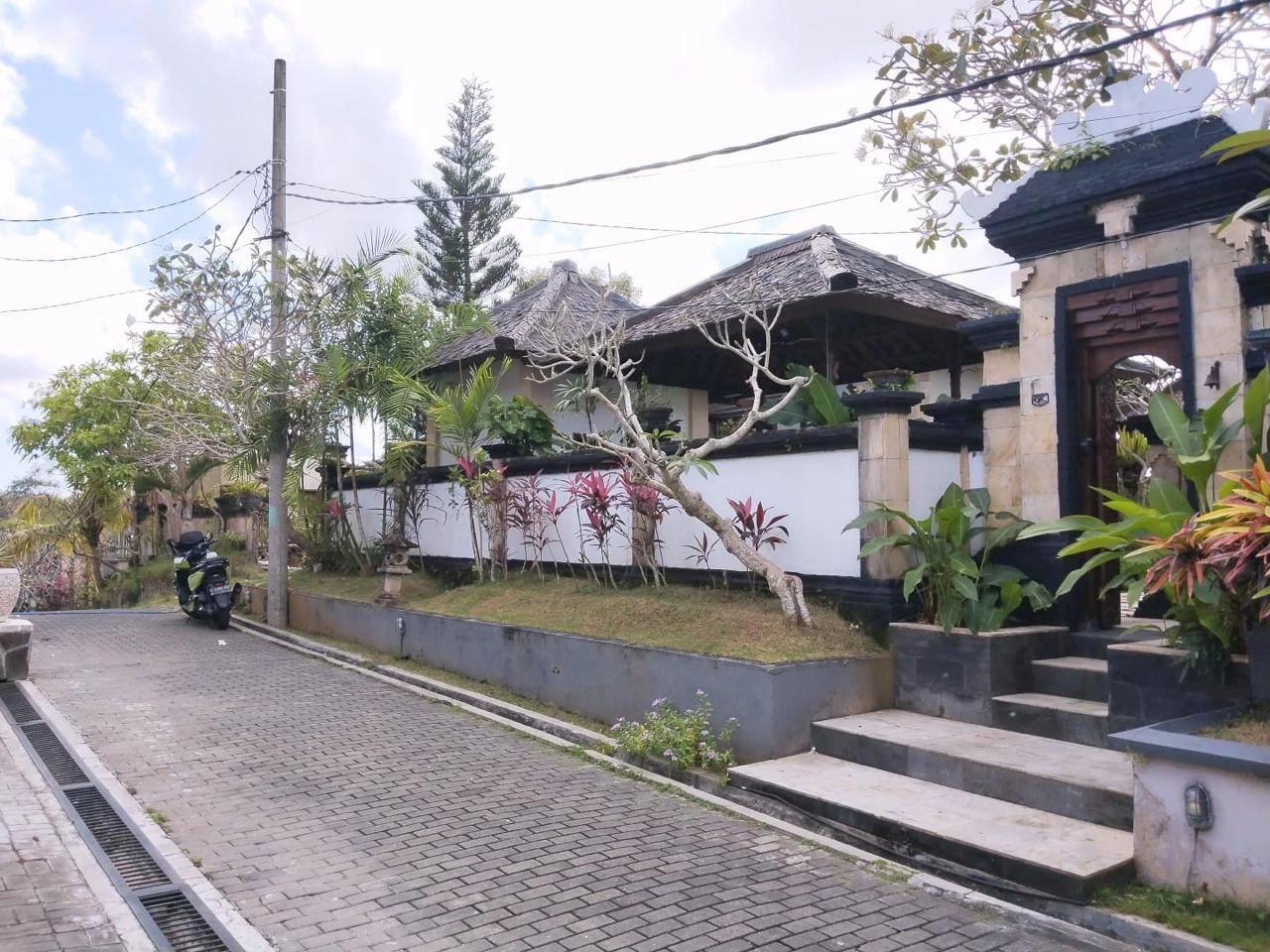 DO 68 - VILLA FOR SALE IN UNGASAN BALI