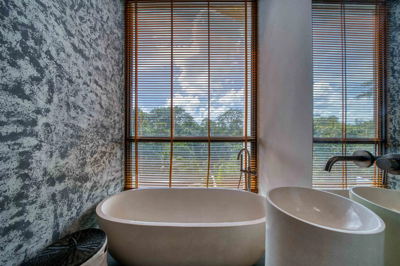 Modern 2BR Villa w/ Private Pool and Jun