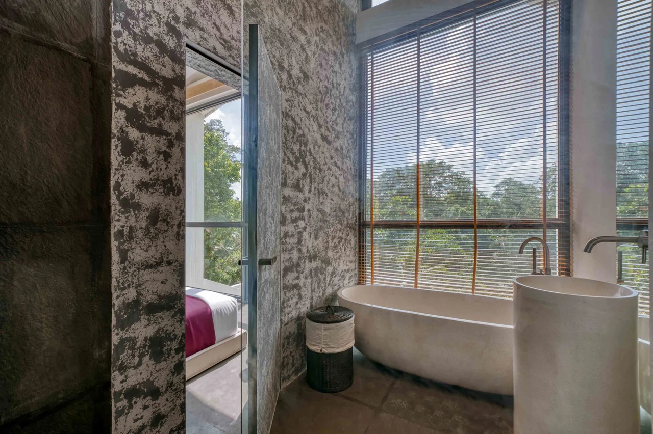 Modern 2BR Villa w/ Private Pool and Jun