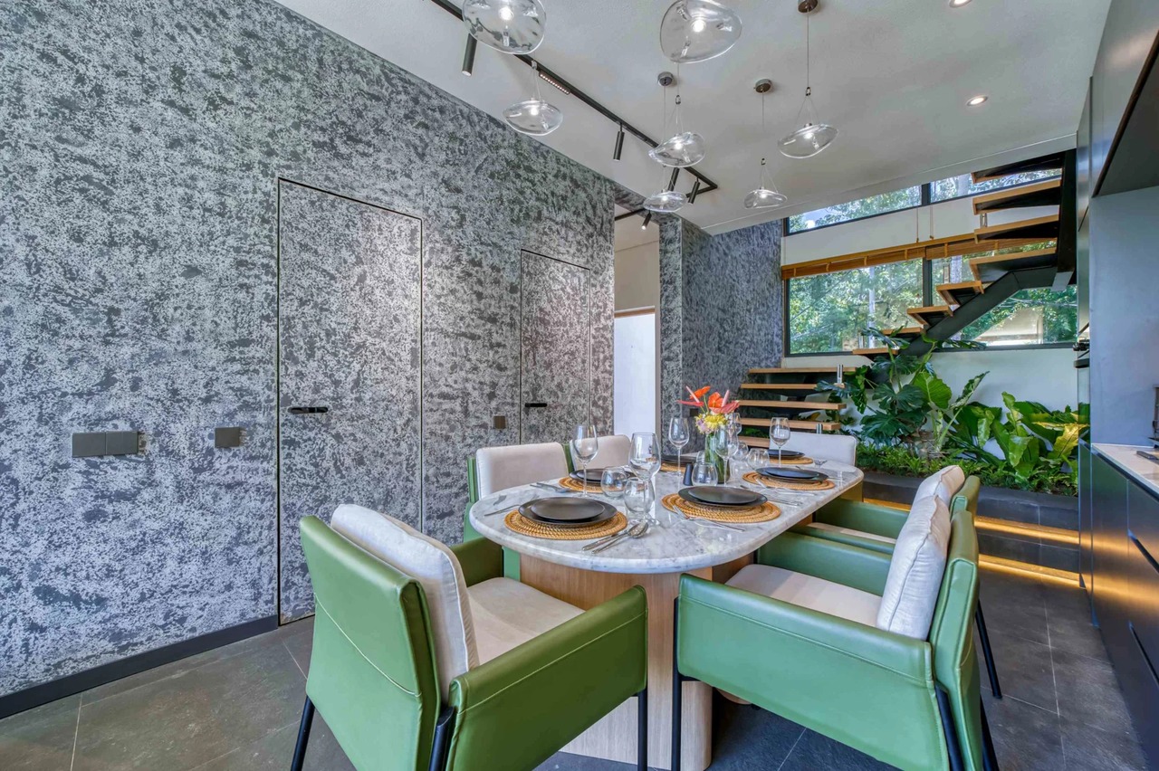 Modern 2BR Villa w/ Private Pool and Jun