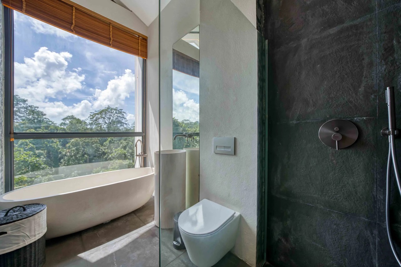 Modern 2BR Villa w/ Private Pool and Jun