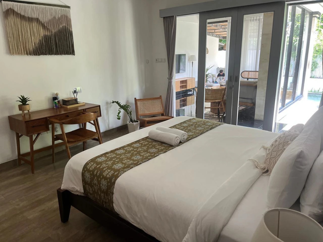 Elegant 3-Bedroom Villa for Annual Rent