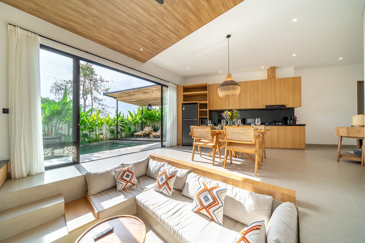 NEW 2BR ONE PALM VILLA W/ 100SQM ROOFTOP