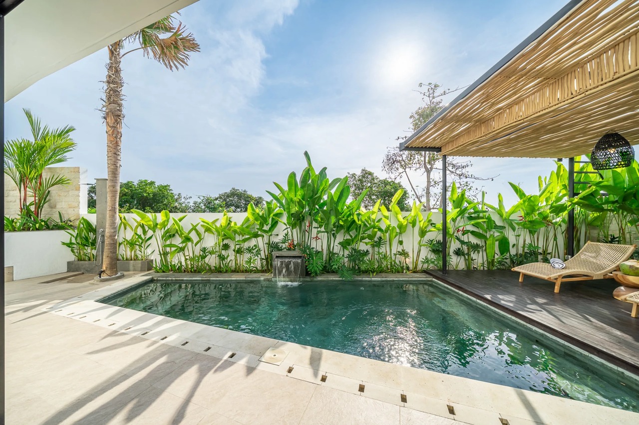 NEW 2BR ONE PALM VILLA W/ 100SQM ROOFTOP