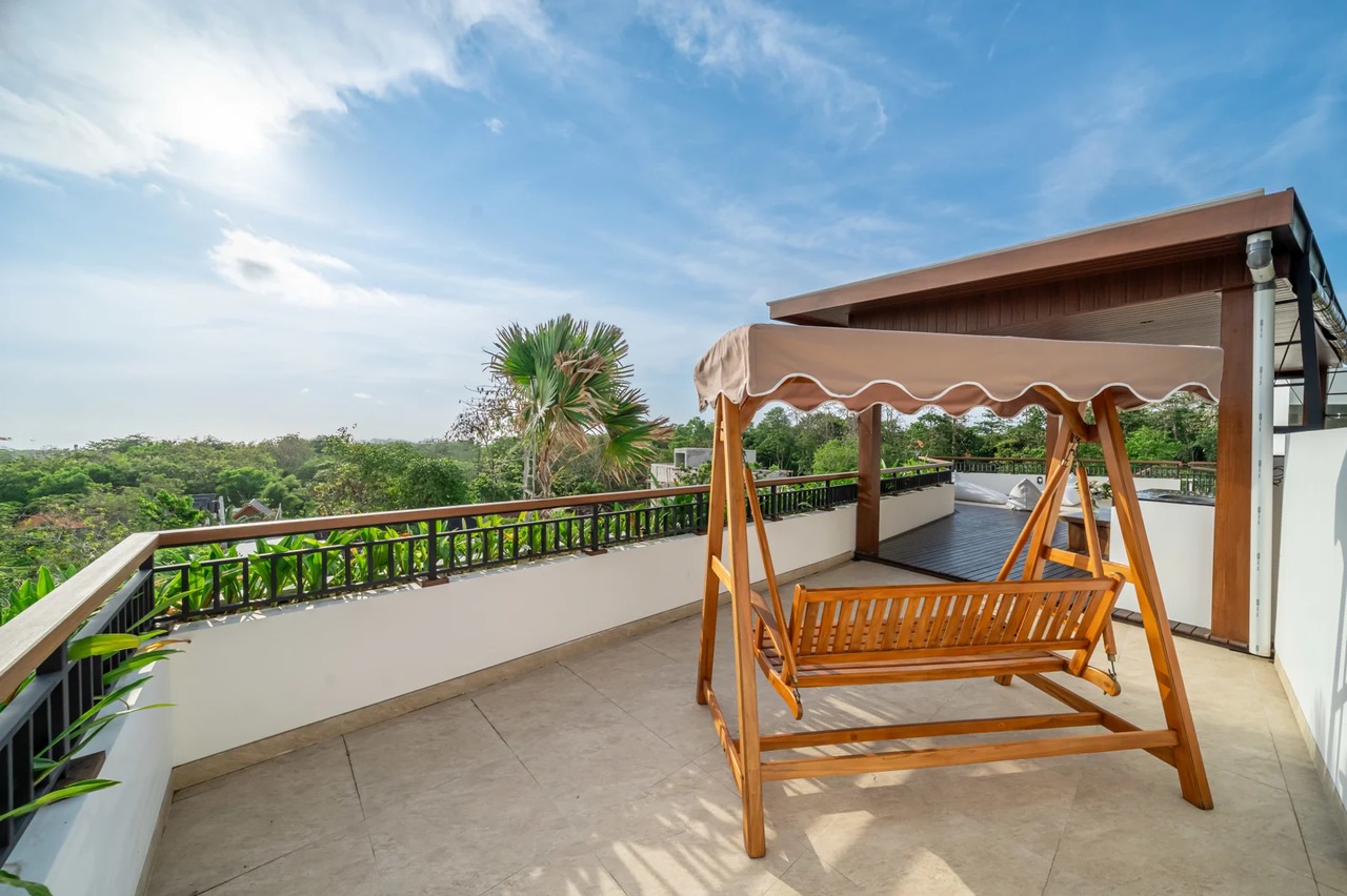 NEW 2BR ONE PALM VILLA W/ 100SQM ROOFTOP