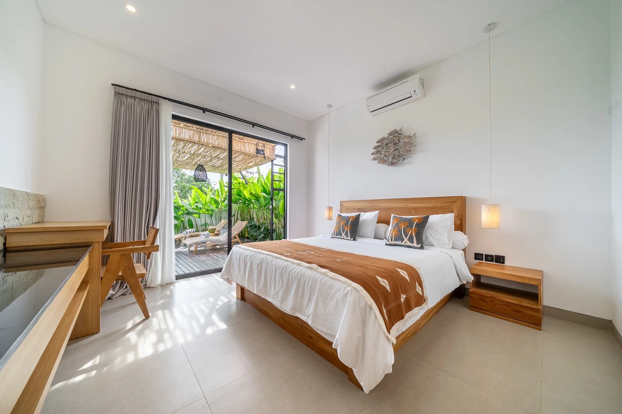 NEW 2BR ONE PALM VILLA W/ 100SQM ROOFTOP