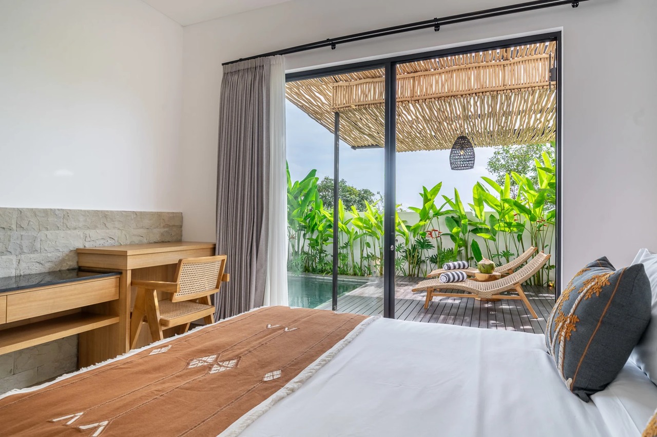 NEW 2BR ONE PALM VILLA W/ 100SQM ROOFTOP