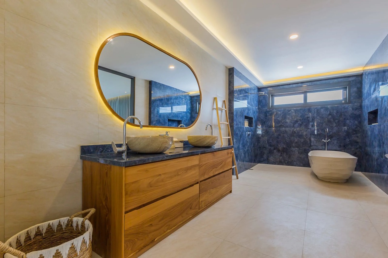 3 BEDROOM VILLA IN BUMBAK, for rent 