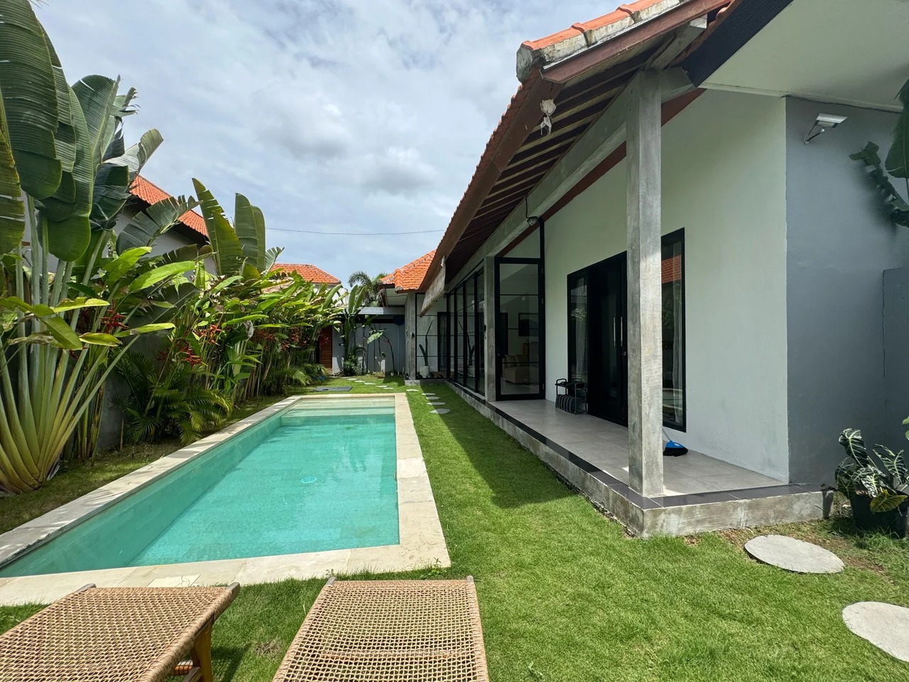 3br villa for Rent in Center batubolong