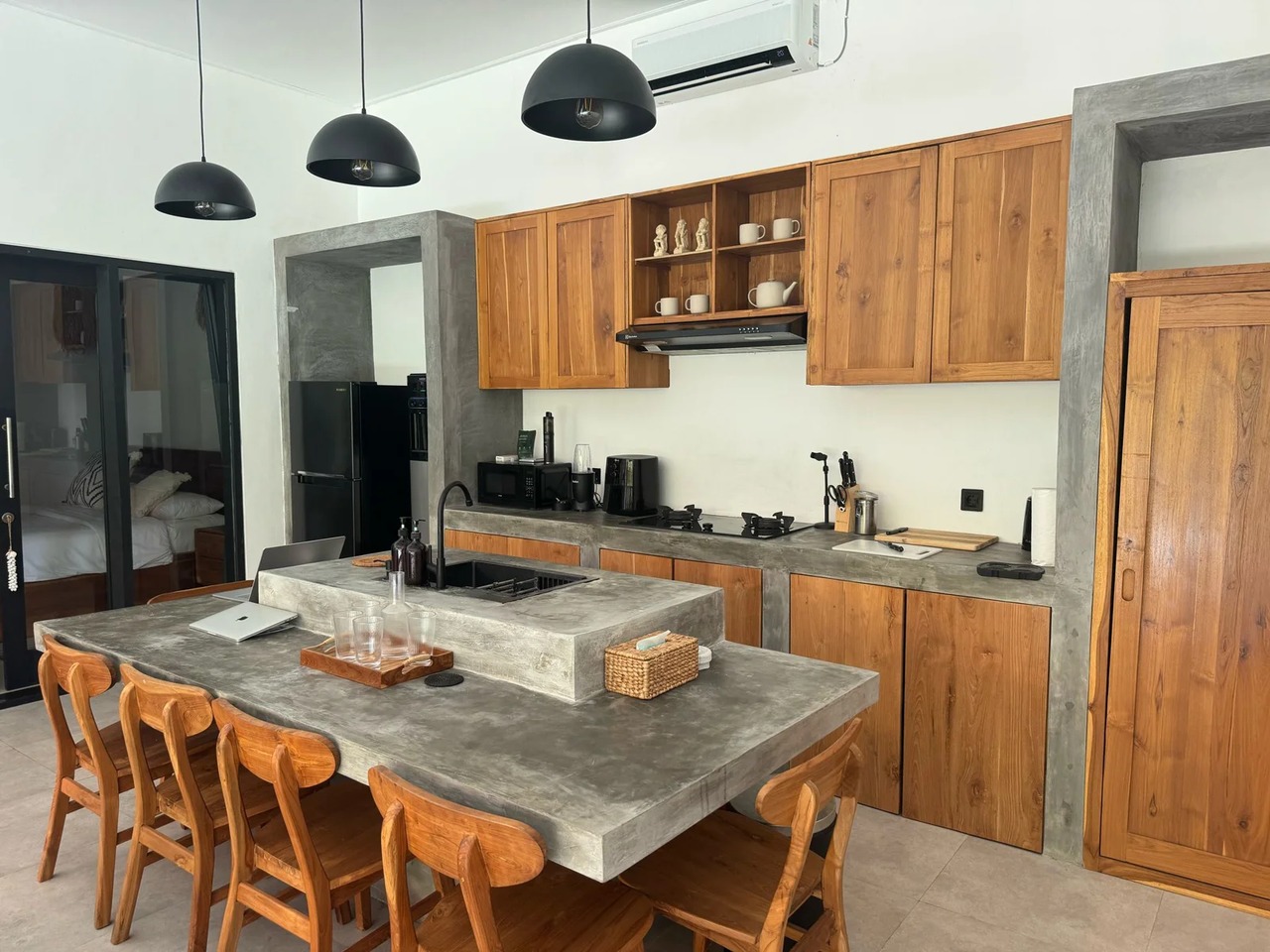 3br villa for Rent in Center batubolong