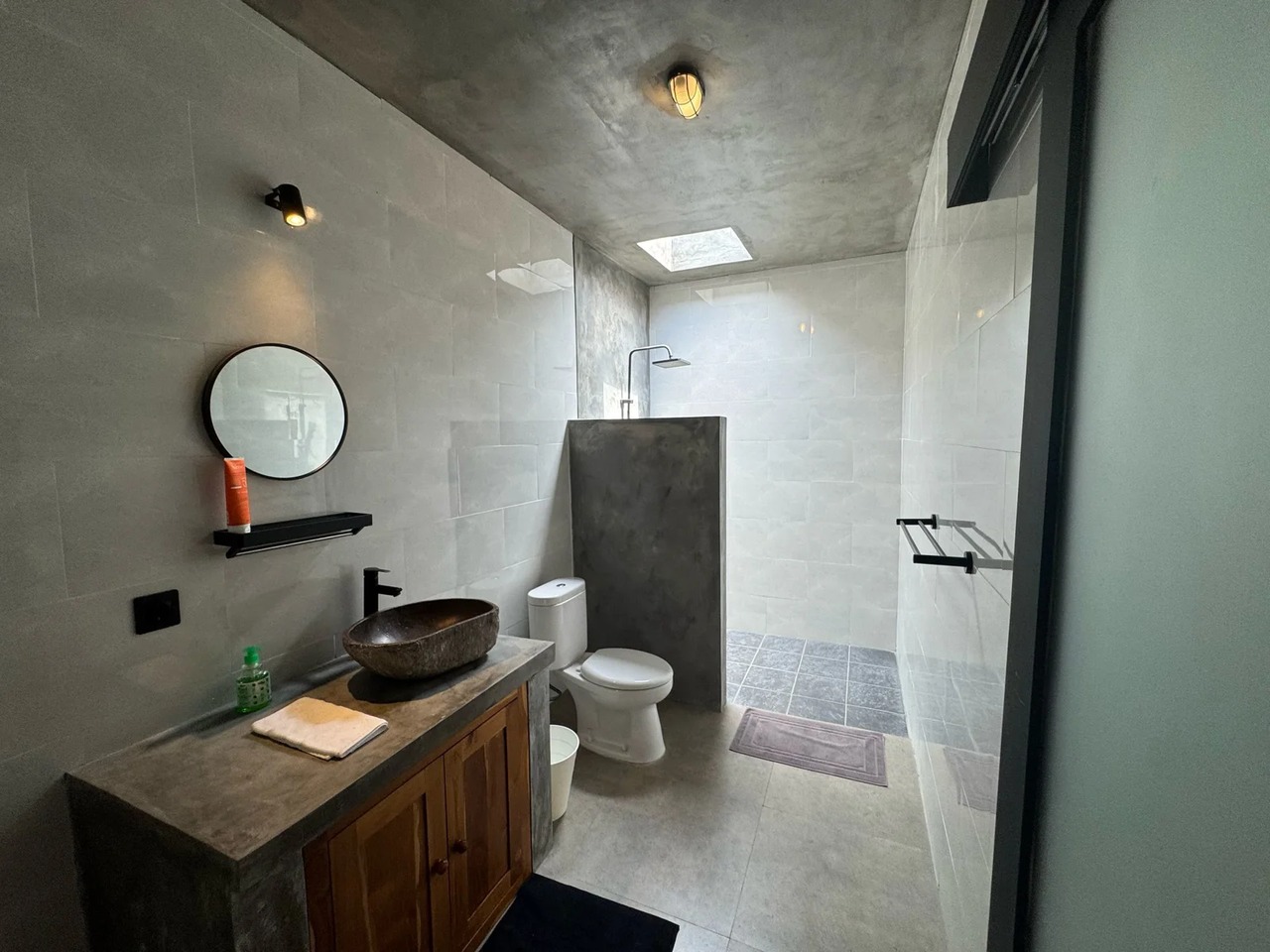 3br villa for Rent in Center batubolong