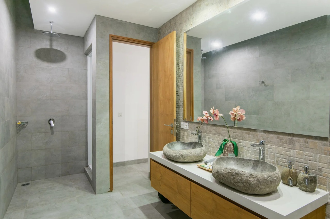 2 BEDROOM VILLA IN BERAWA
