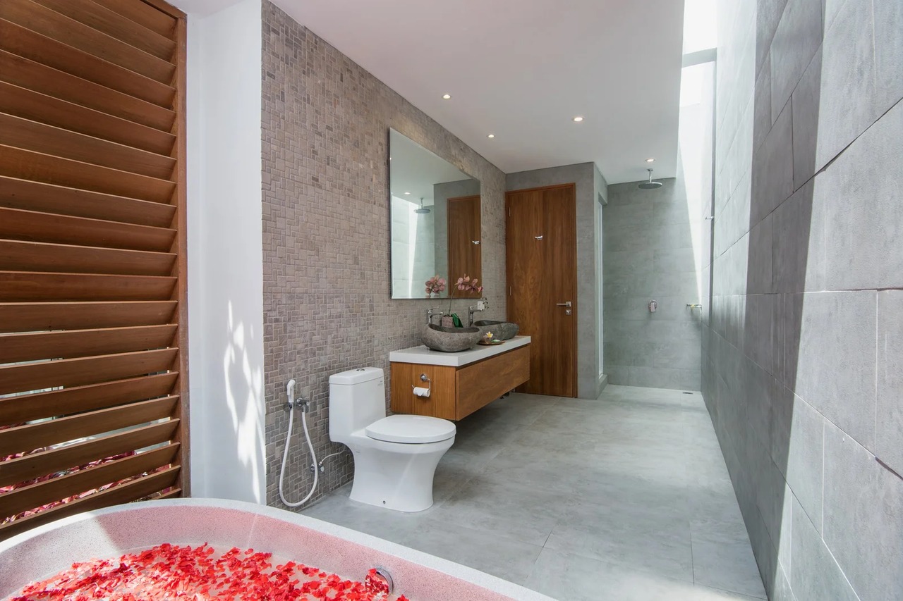 2 BEDROOM VILLA IN BERAWA