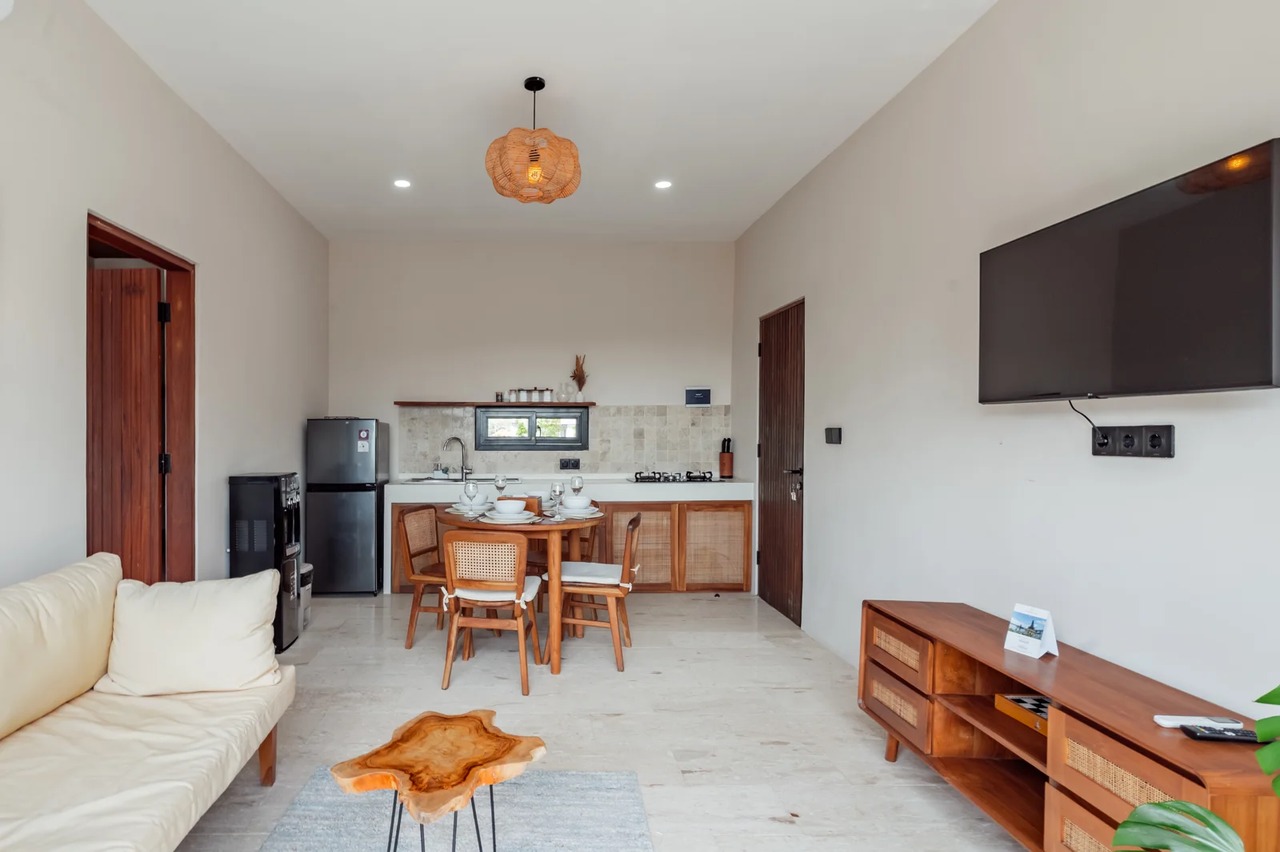 Oceanview 1BR Mediterranean Apartment