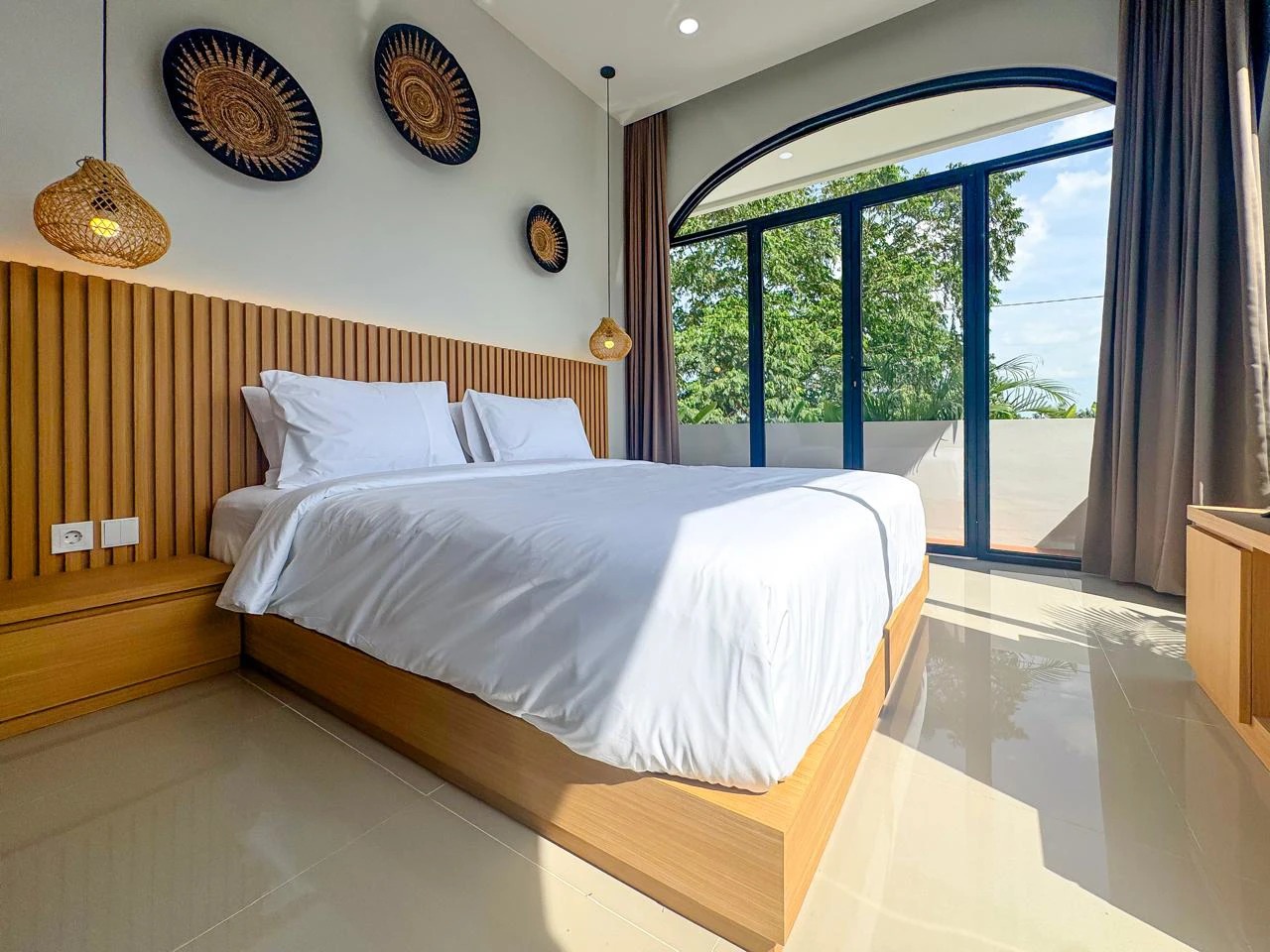 DO 84 - VILLA FOR SALE IN TUMBAK BAYUH