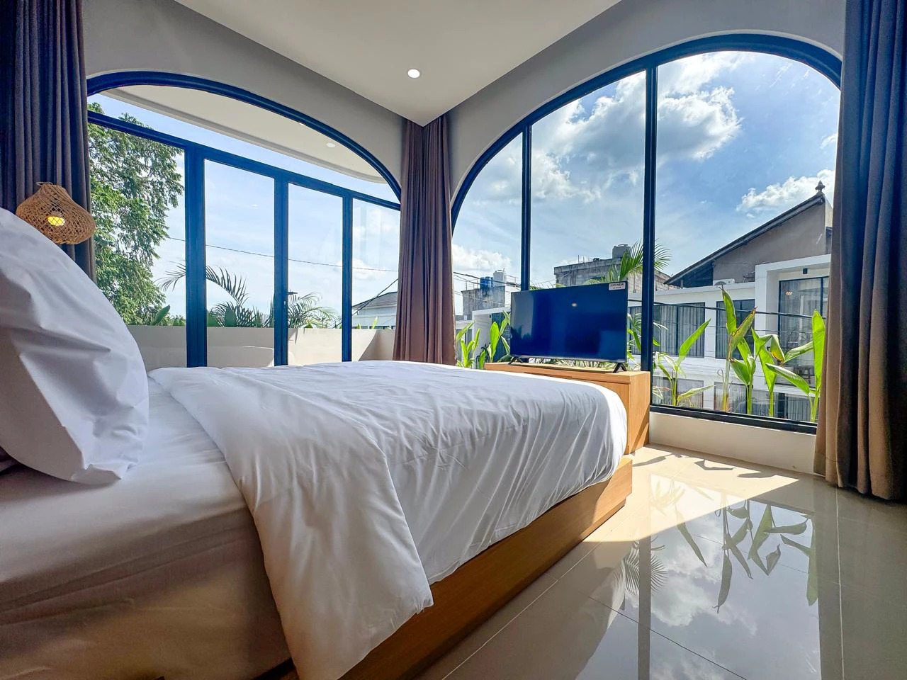 DO 84 - VILLA FOR SALE IN TUMBAK BAYUH