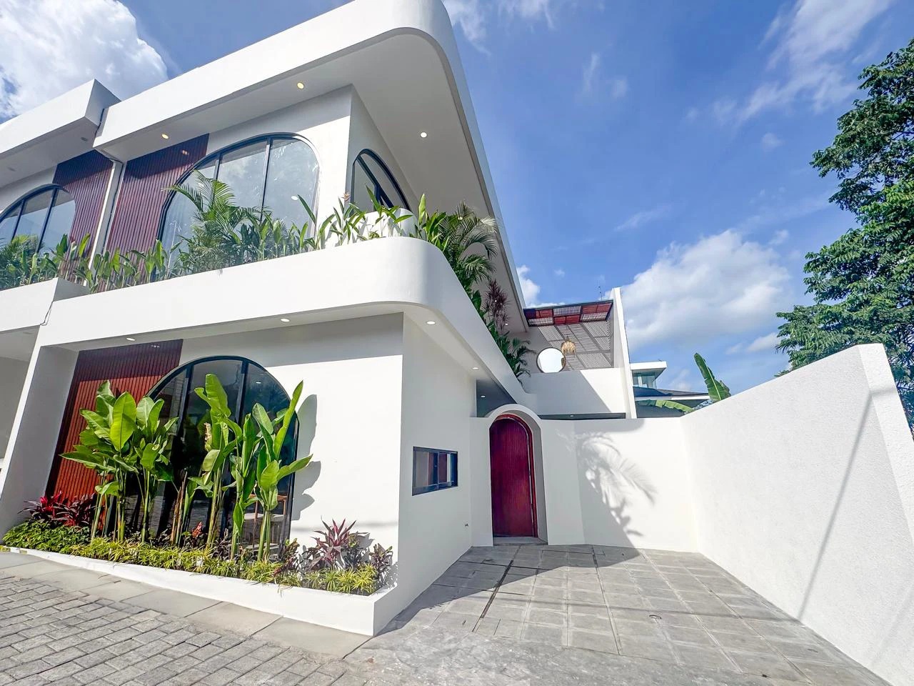 DO 84 - VILLA FOR SALE IN TUMBAK BAYUH