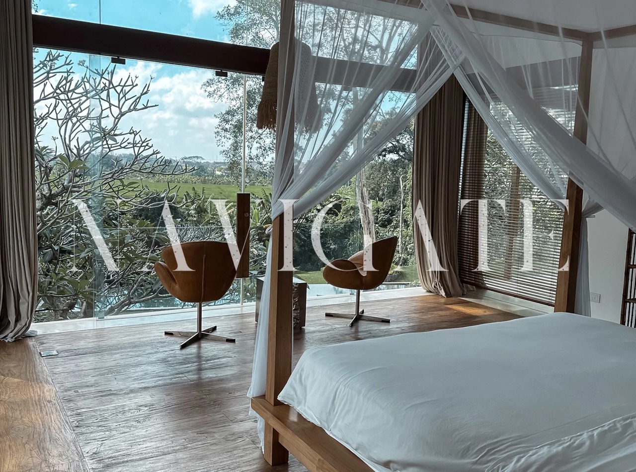Villa Lorel | Spacious 5-Br Seseh Beach