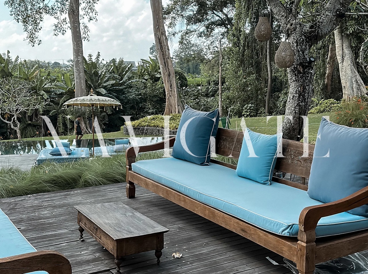 Villa Lorel | Spacious 5-Br Seseh Beach