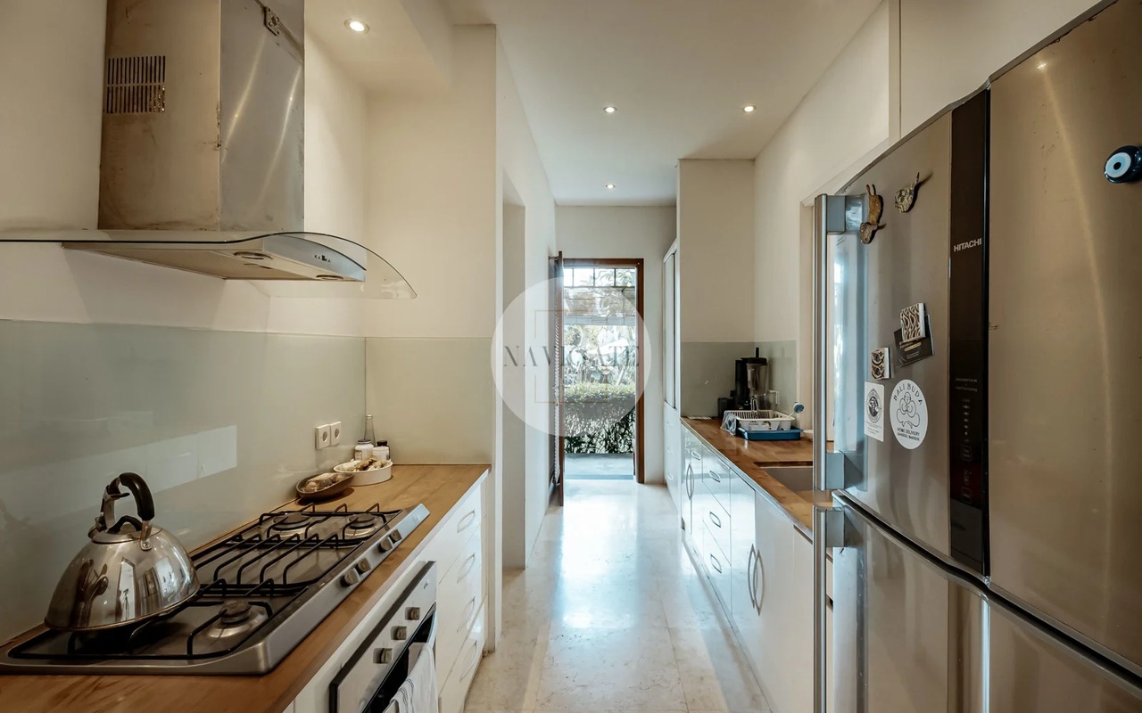 4BR VILLA IN PERERENAN FOR SALE