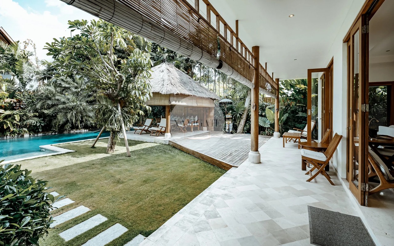 4BR VILLA IN PERERENAN FOR SALE