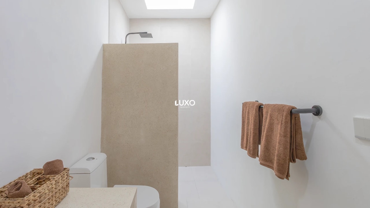 Modern 1-Bedroom Retreat Near Canggu
