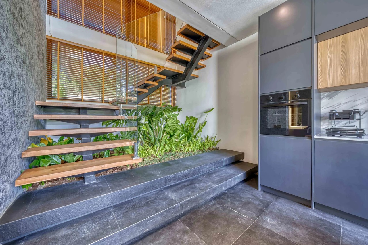 Modern 1BR Villa w/ Private Pool and Jun