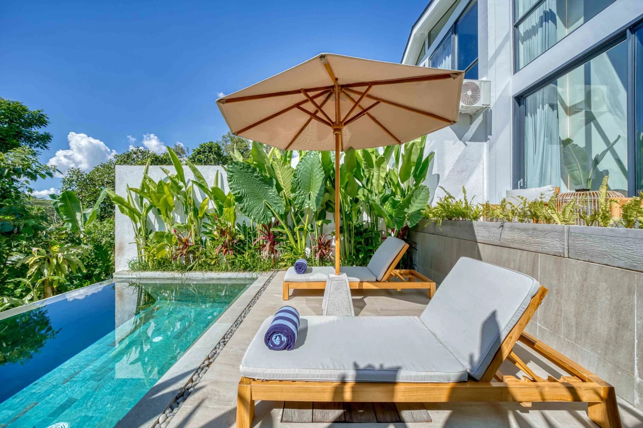 Modern 1BR Villa w/ Private Pool and Jun
