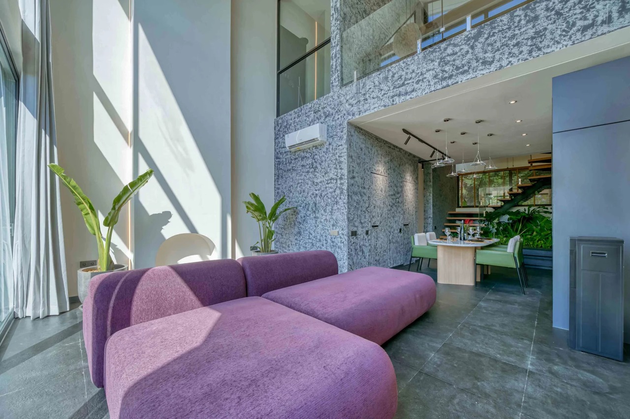 Modern 1BR Villa w/ Private Pool and Jun