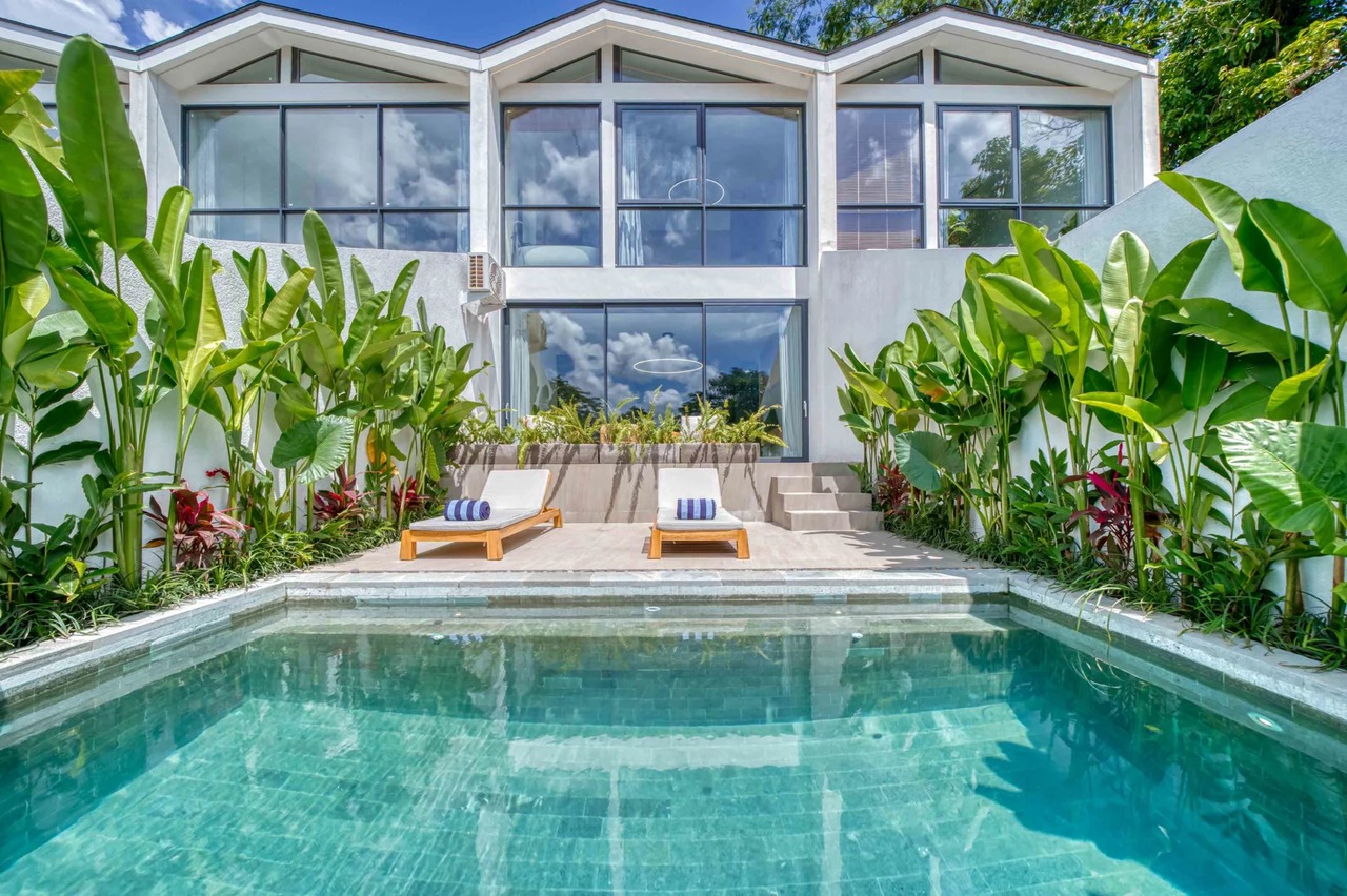 Modern 1BR Villa w/ Private Pool and Jun