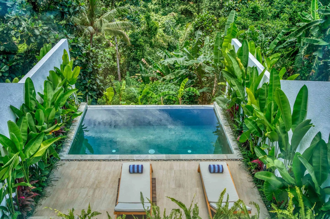 Modern 1BR Villa w/ Private Pool and Jun