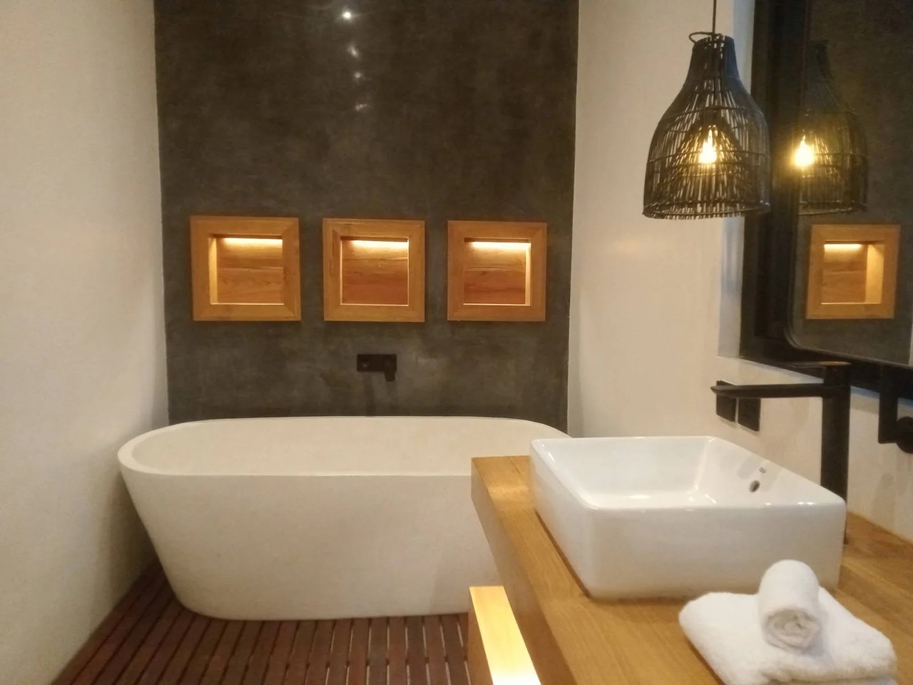 2 BEDROOM VILLA IN TUMBAK BAYUH