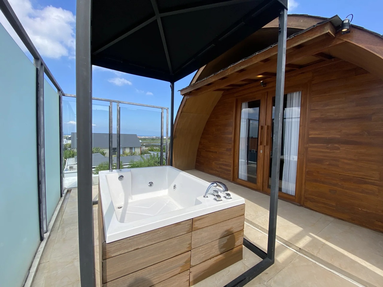3BR Villa in Seseh - Jacuzzi seaview!
