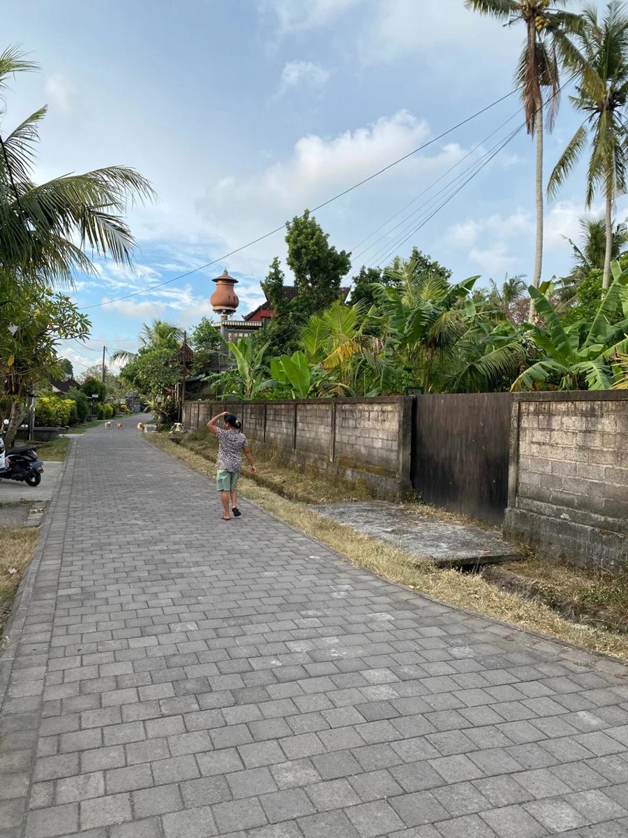 LEASEHOLD LAND 14 ARE IN KABA KABA 