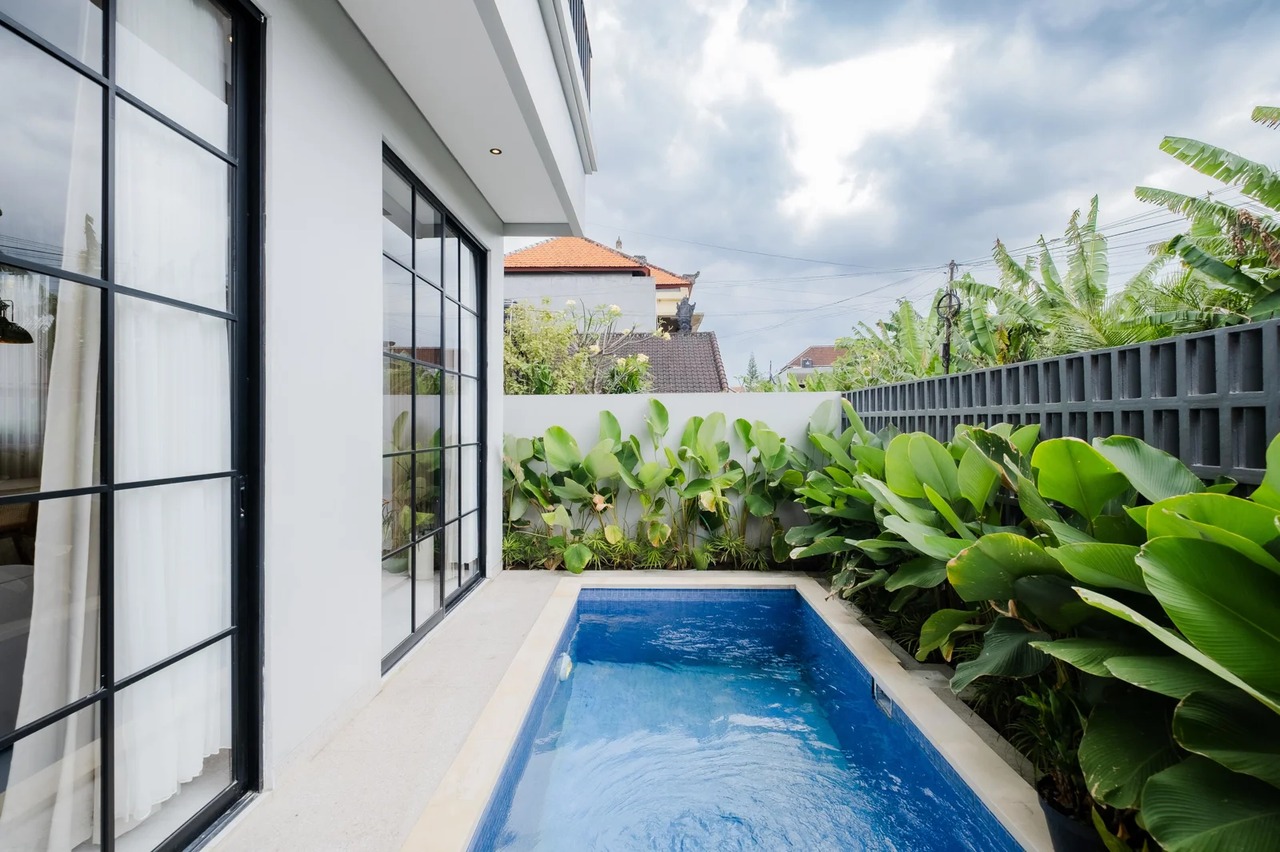 3BR Modern Villa w/ Pool & Garden