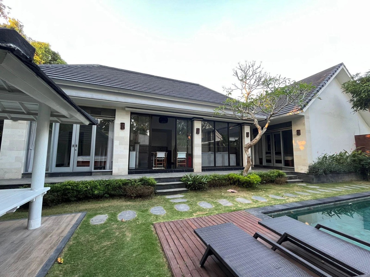 Modern 3-Bedroom Villa for Annual Rent