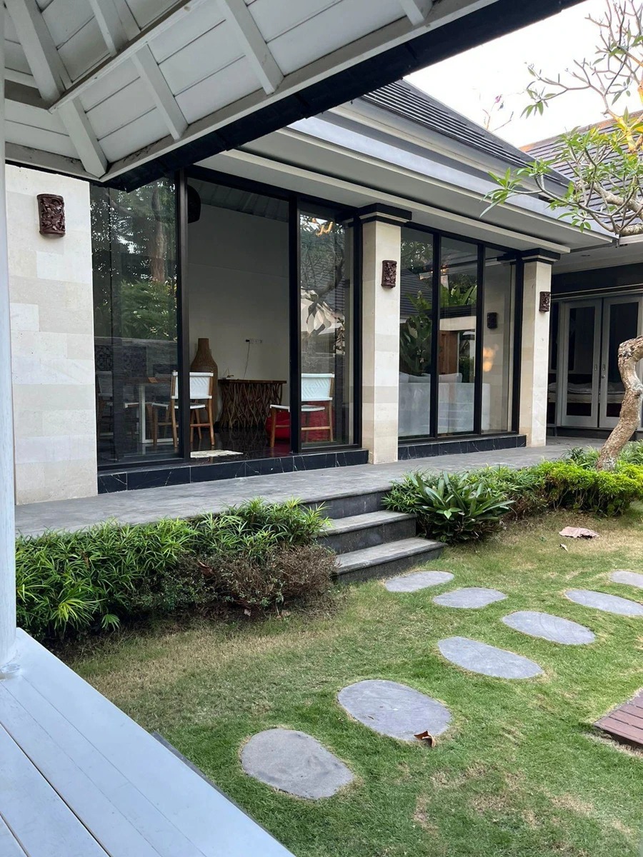 Modern 3-Bedroom Villa for Annual Rent