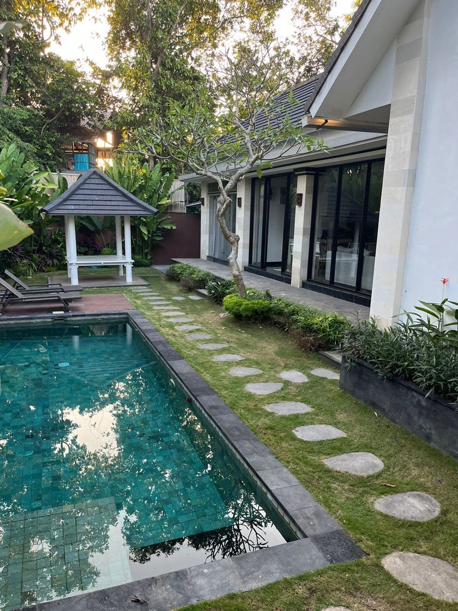 Modern 3-Bedroom Villa for Annual Rent