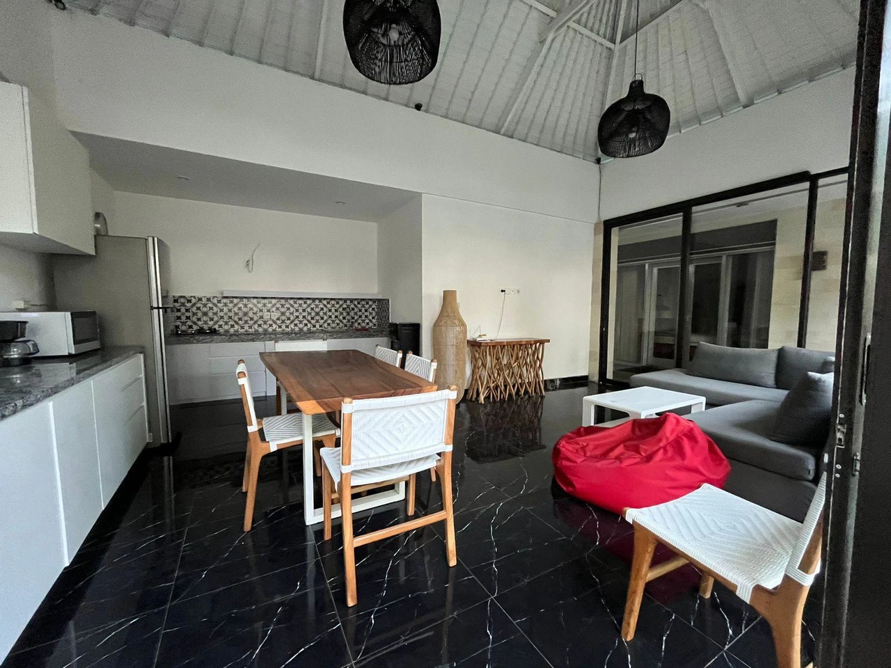 Modern 3-Bedroom Villa for Annual Rent