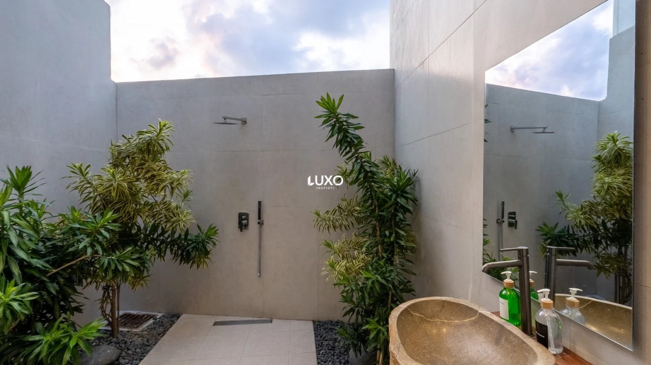 3-Bedroom Villa near Melasti Beach